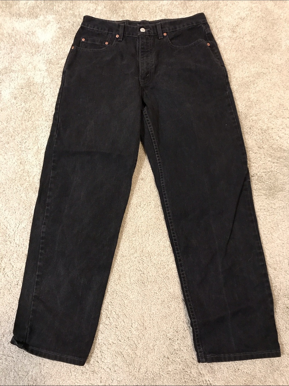Men’s preowned Levi’s 550 relaxed jeans 34 x 30 - dark black denim